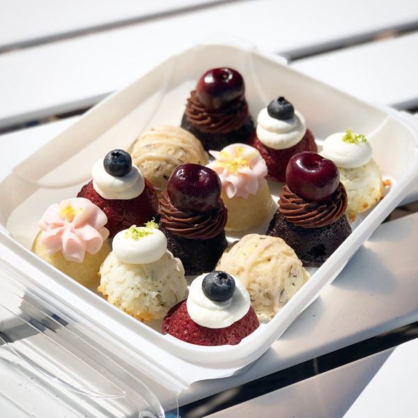 Morsels Bakery with BOTTLEBOX Hinged White 2 Strawberry, cherry, blueberry, lavender, lime, mint and dark chocolate mini desserts topped with fresh fruits served in Pearl White hinged container.